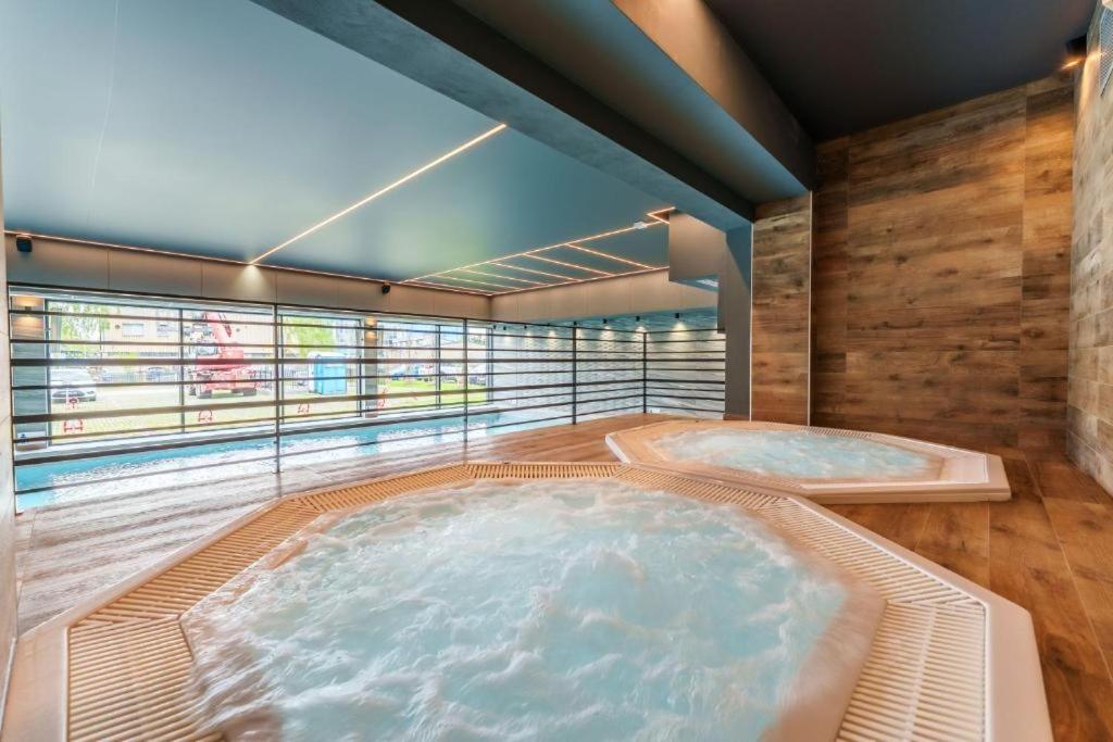 Akces Apartamenty Kasprowicza 20C- Basen, Sauny, Jacuzzi, Silownia W Cenie - Schwimmbad, Saunen, Jacuzzi, Fitnessstudio Im Preis Kołobrzeg Esterno foto