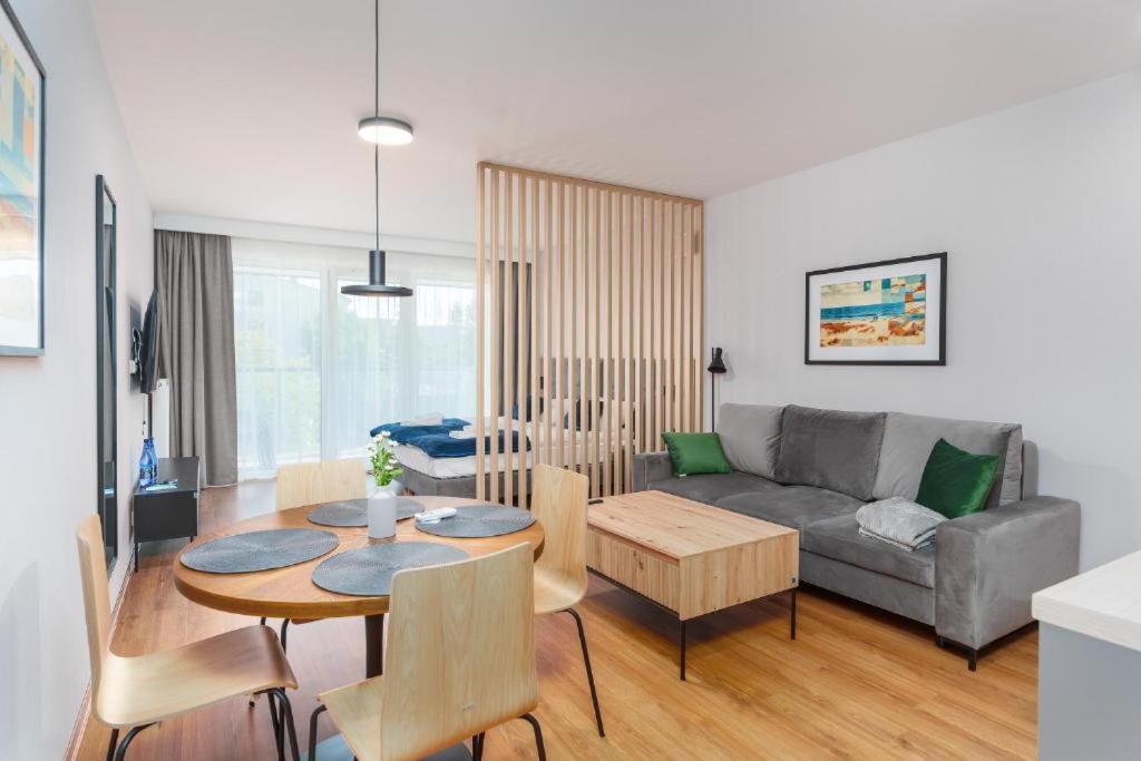 Akces Apartamenty Kasprowicza 20C- Basen, Sauny, Jacuzzi, Silownia W Cenie - Schwimmbad, Saunen, Jacuzzi, Fitnessstudio Im Preis Kołobrzeg Esterno foto