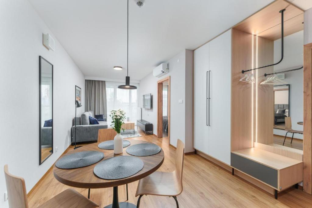 Akces Apartamenty Kasprowicza 20C- Basen, Sauny, Jacuzzi, Silownia W Cenie - Schwimmbad, Saunen, Jacuzzi, Fitnessstudio Im Preis Kołobrzeg Esterno foto